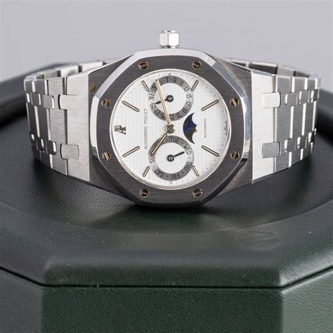 audemars piguet quadrante bianco|Royal Oak .